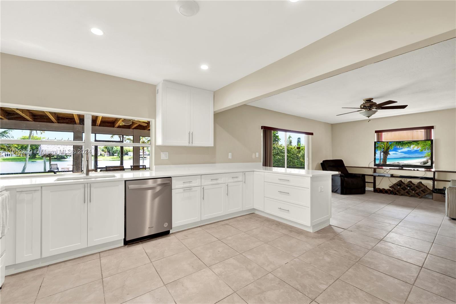 OAKLAND ACRES - Residential