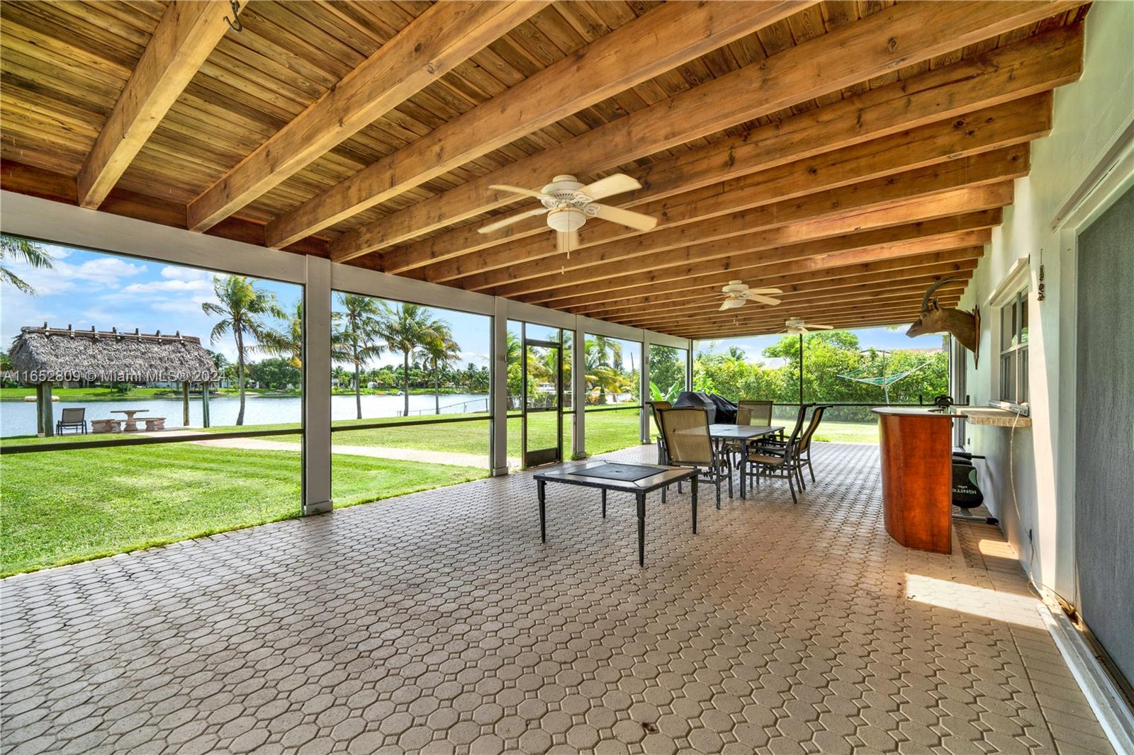 OAKLAND ACRES - Residential