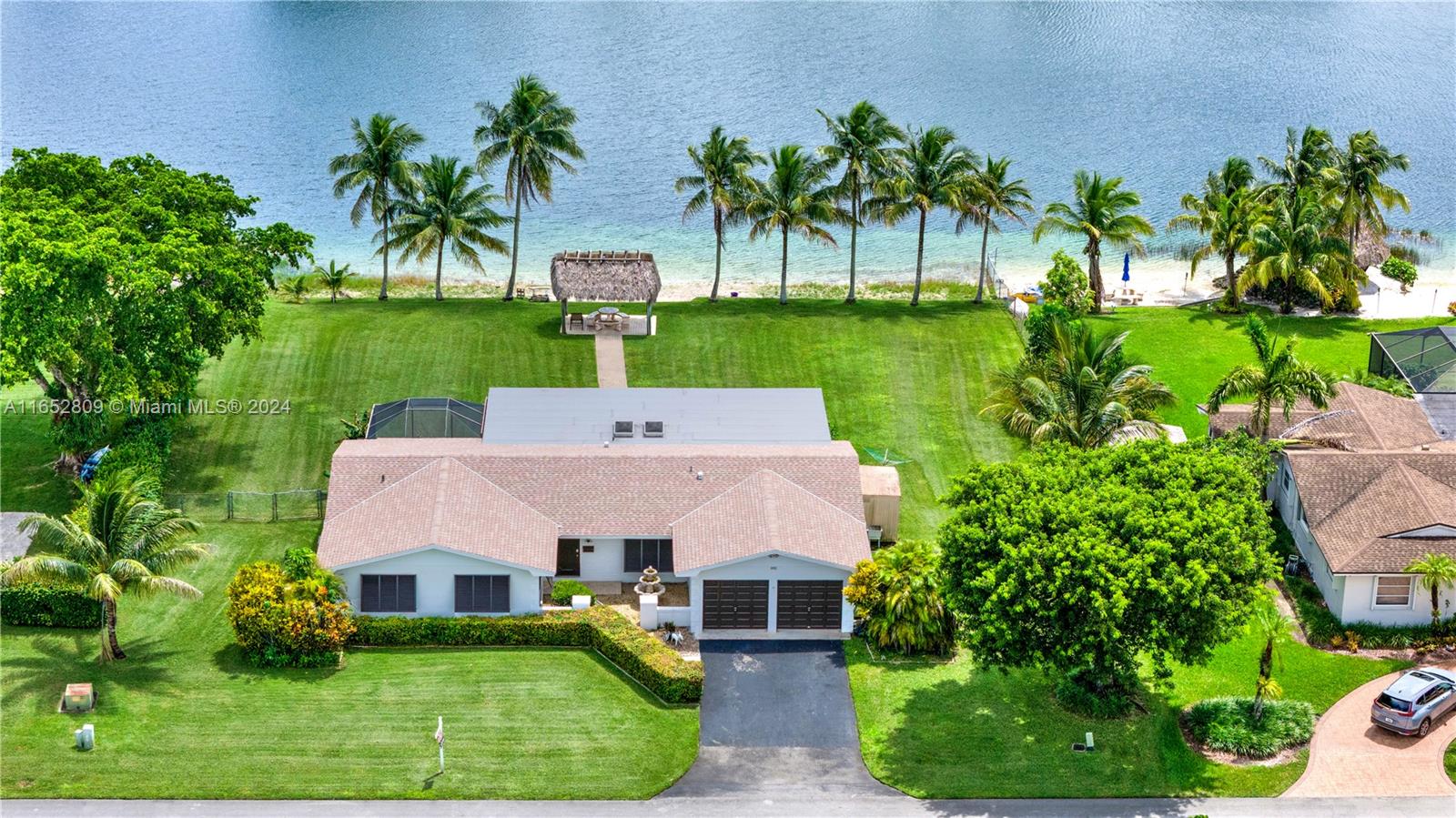 OAKLAND ACRES - Residential