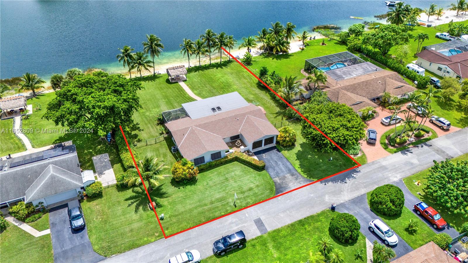 OAKLAND ACRES - Residential