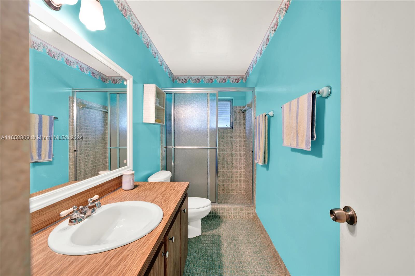 OAKLAND ACRES - Residential