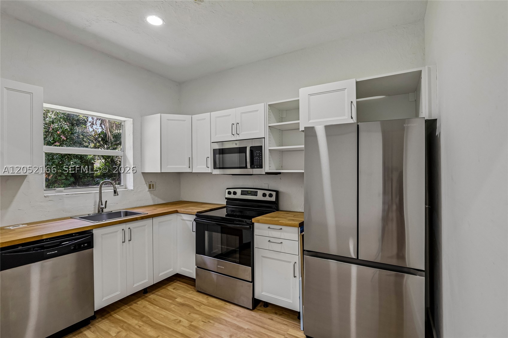 NEW LITTLE RIVER AC PL - Residential Lease