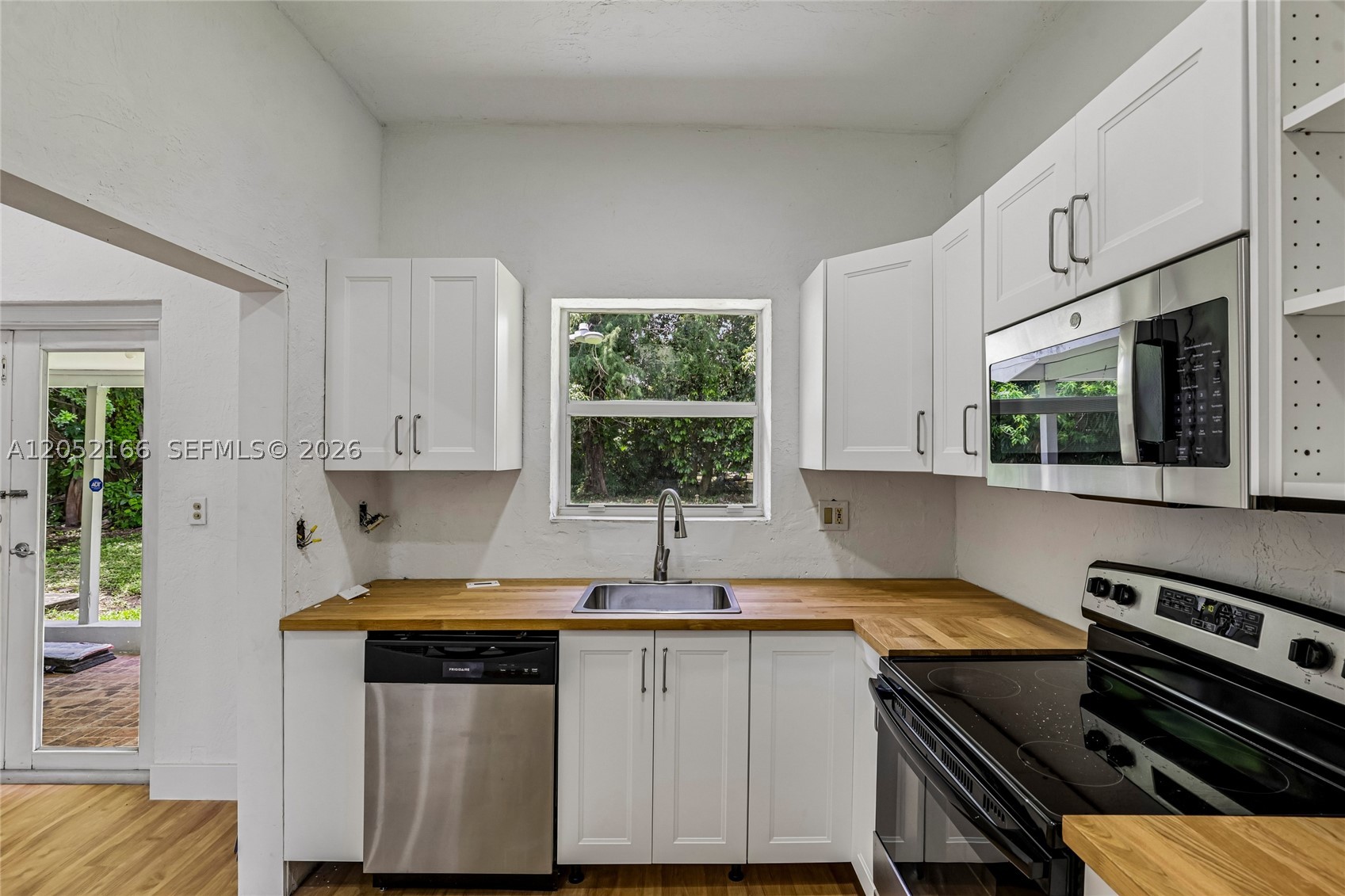 NEW LITTLE RIVER AC PL - Residential Lease