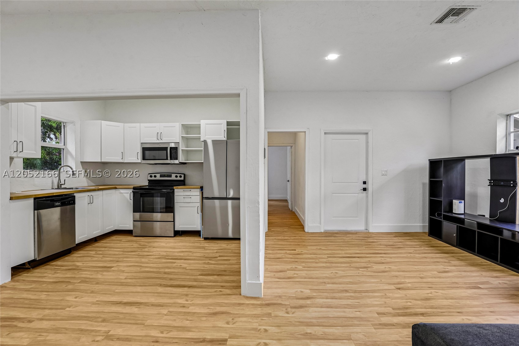 NEW LITTLE RIVER AC PL - Residential Lease