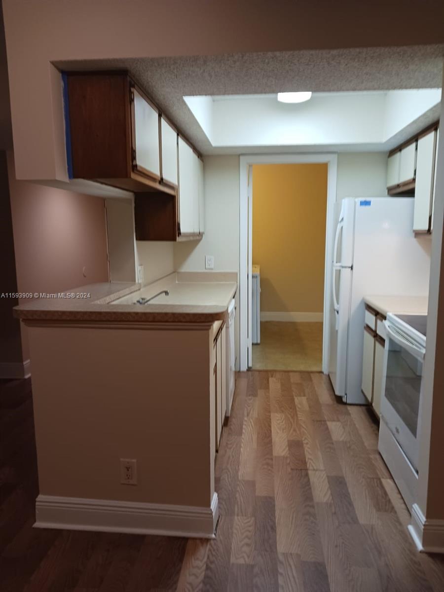 SUN VISTA GARDENS CONDO - Residential