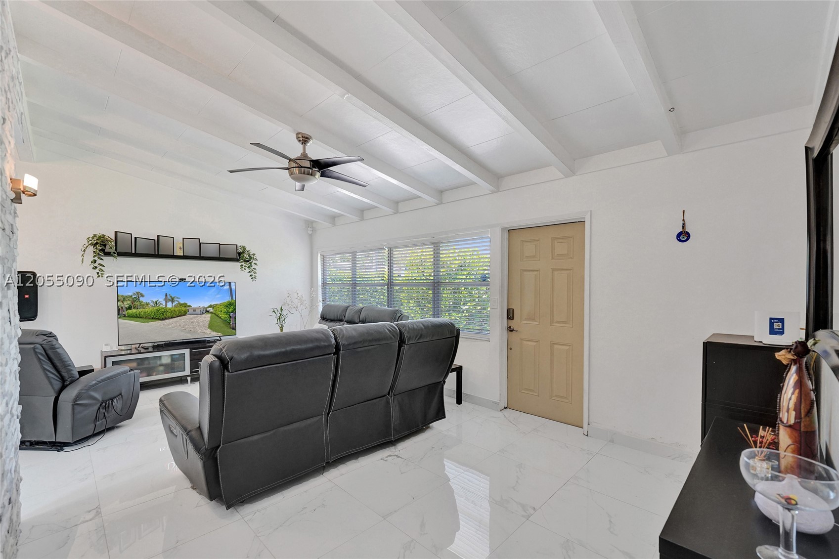 LAUDERDALE ISLES NO 2-BLK - Residential