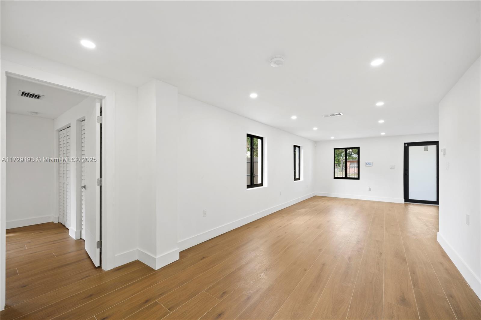 BISCAYNE RIVER GARDENS - Residential