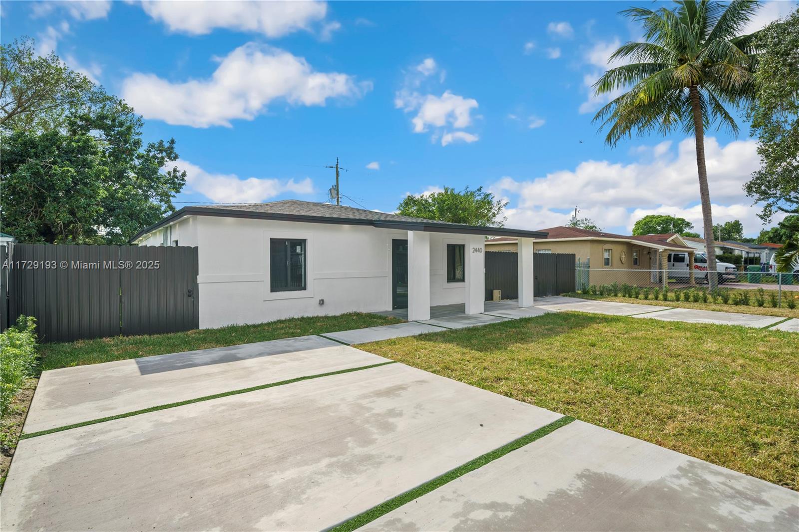 BISCAYNE RIVER GARDENS - Residential