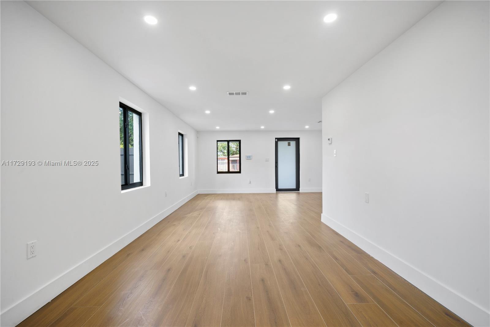 BISCAYNE RIVER GARDENS - Residential