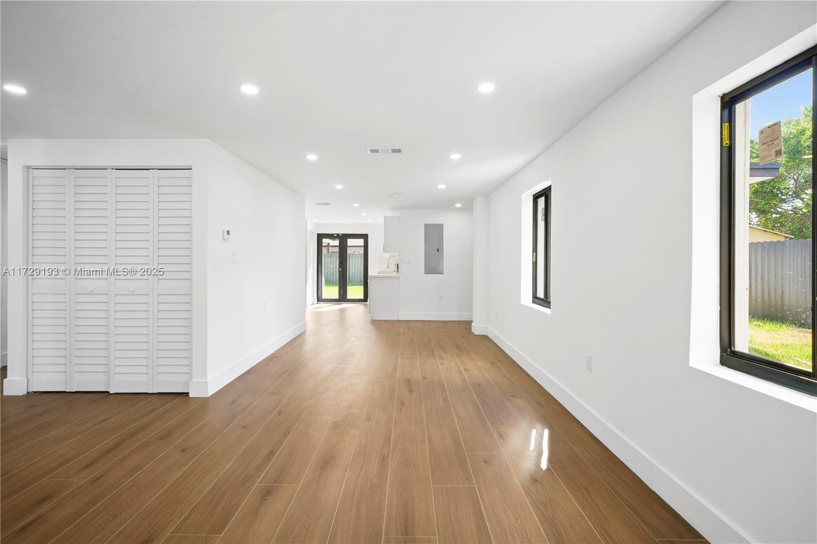 BISCAYNE RIVER GARDENS - Residential
