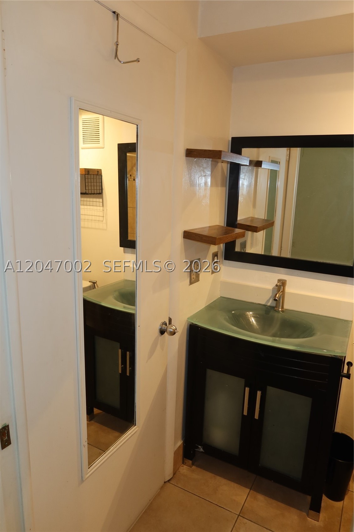 GARDENS OF KENDALL SO CON - Residential Lease