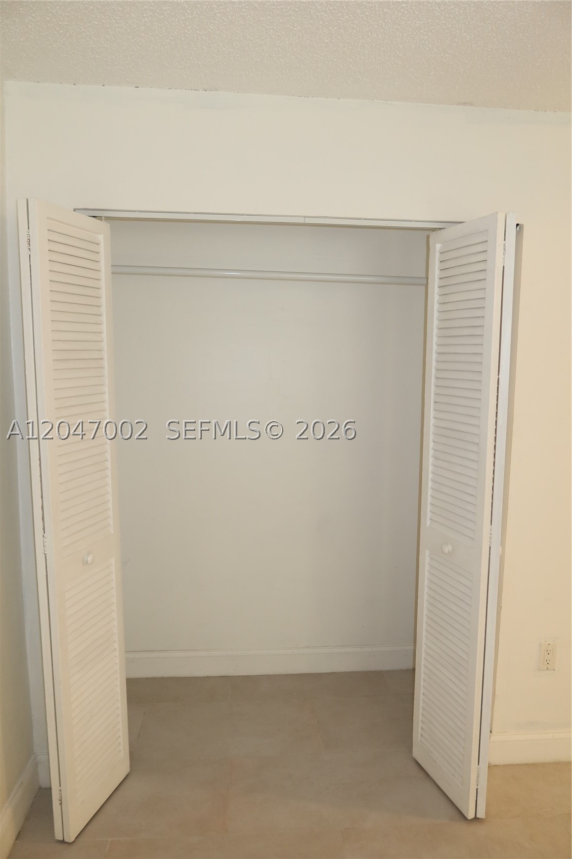GARDENS OF KENDALL SO CON - Residential Lease