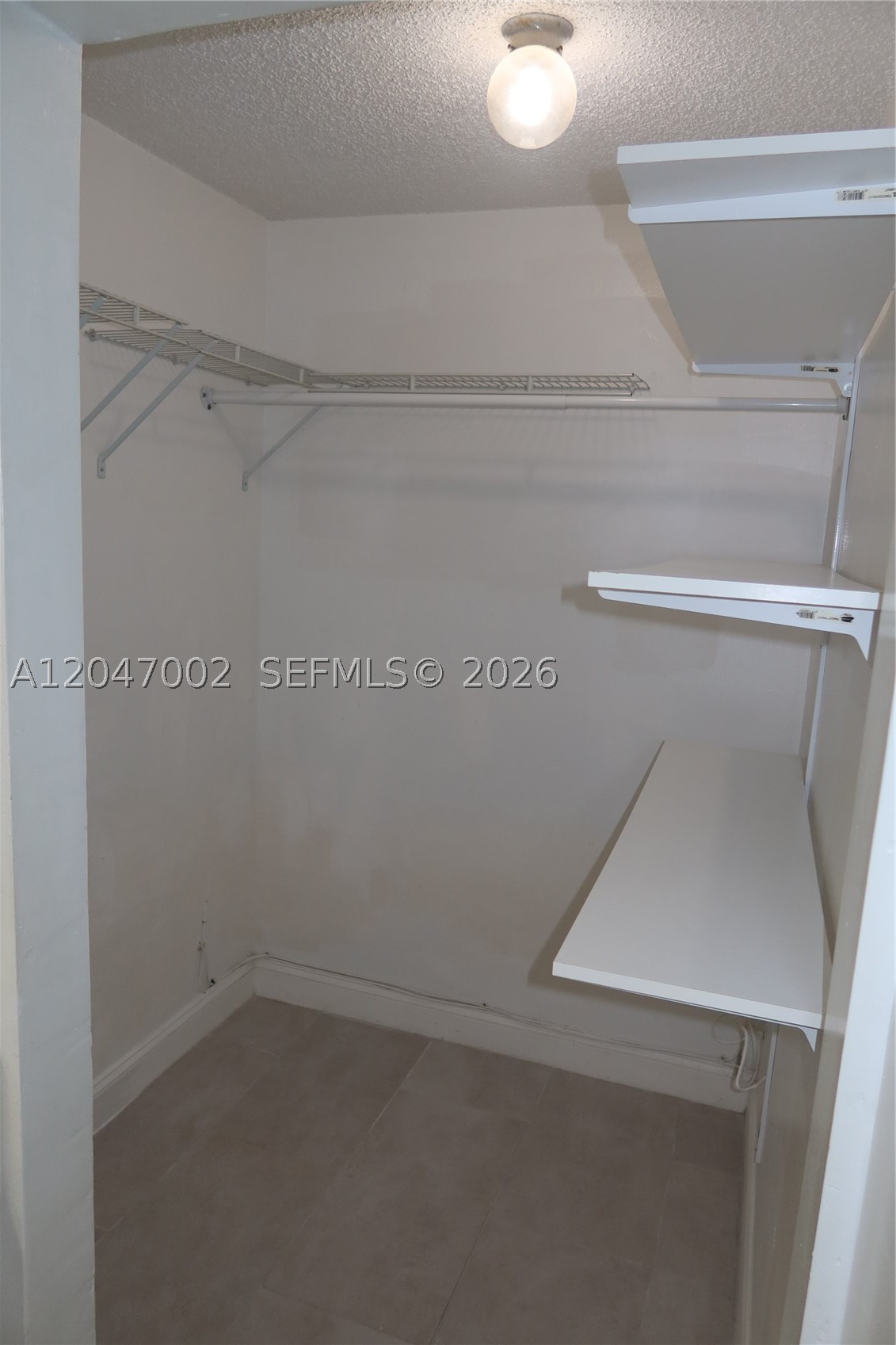 GARDENS OF KENDALL SO CON - Residential Lease