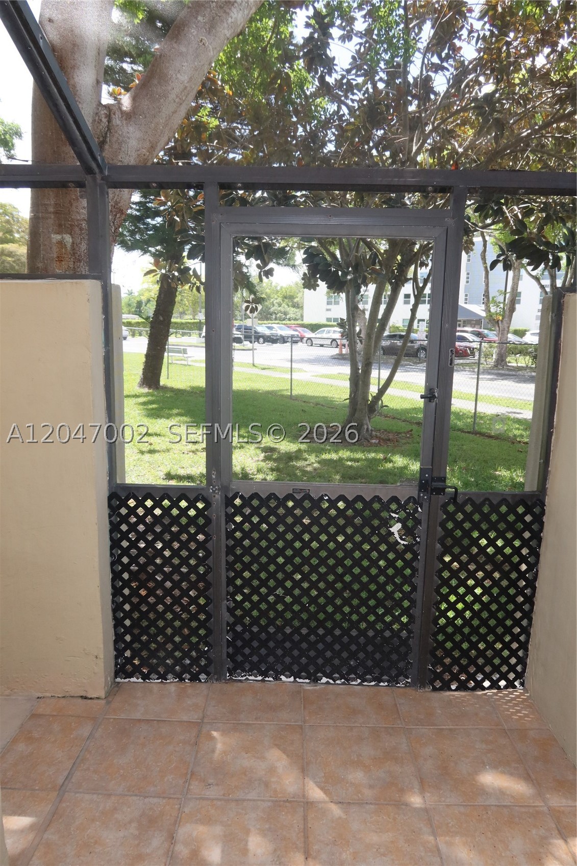 GARDENS OF KENDALL SO CON - Residential Lease