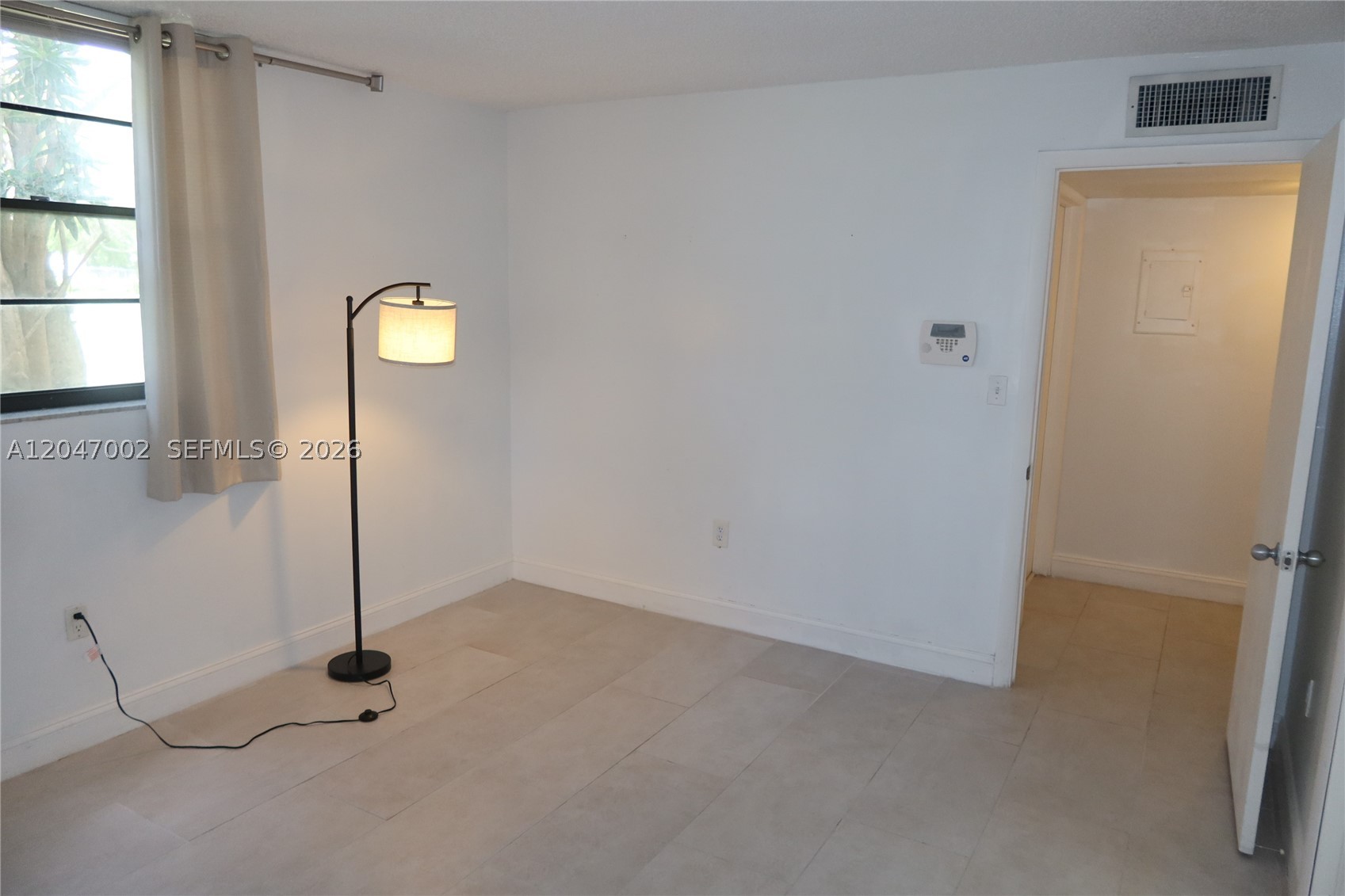 GARDENS OF KENDALL SO CON - Residential Lease