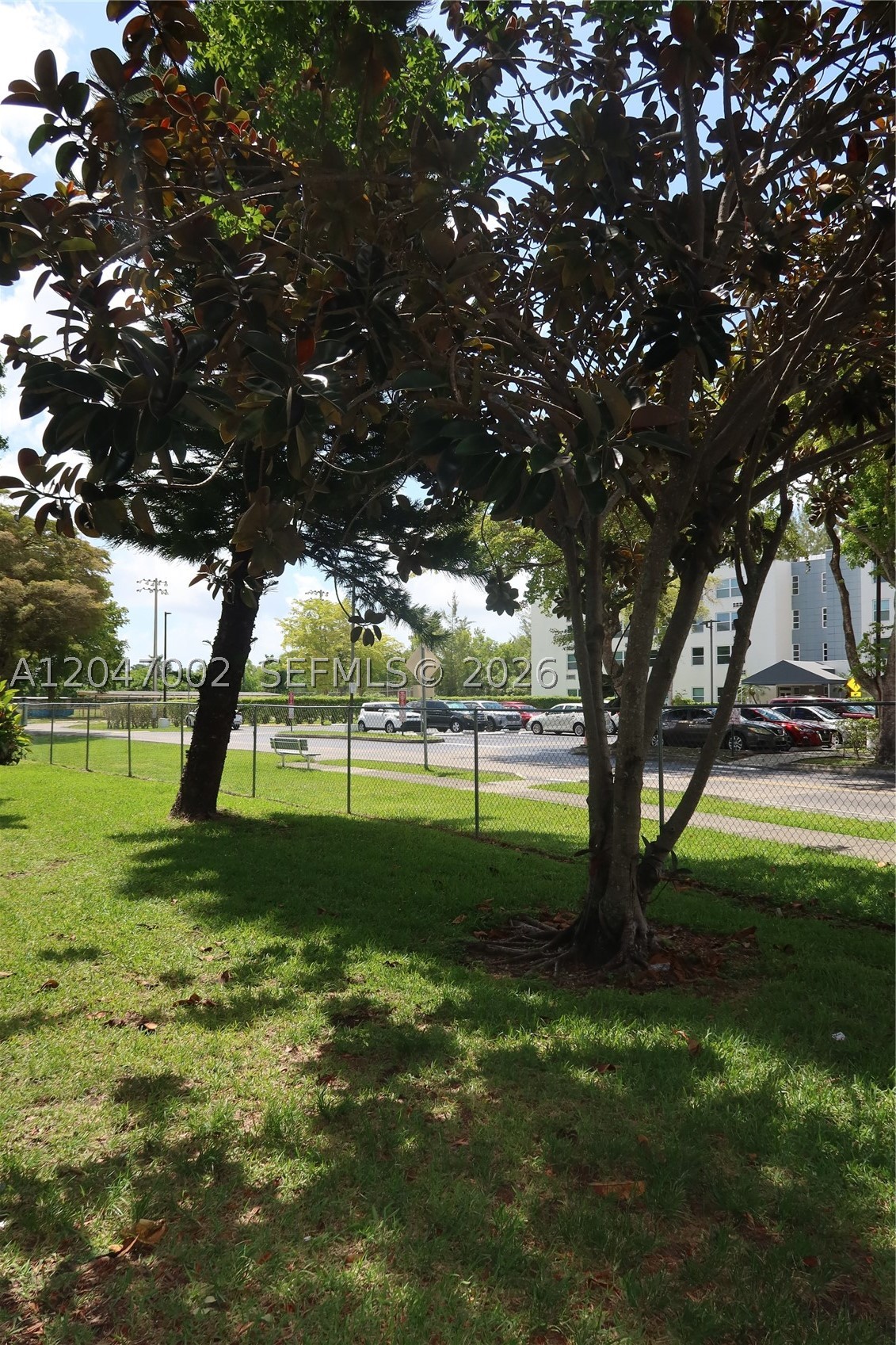 GARDENS OF KENDALL SO CON - Residential Lease