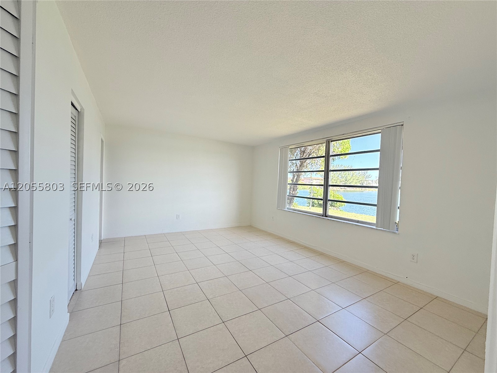 FIFTH FORUM CONDO - Residential Lease