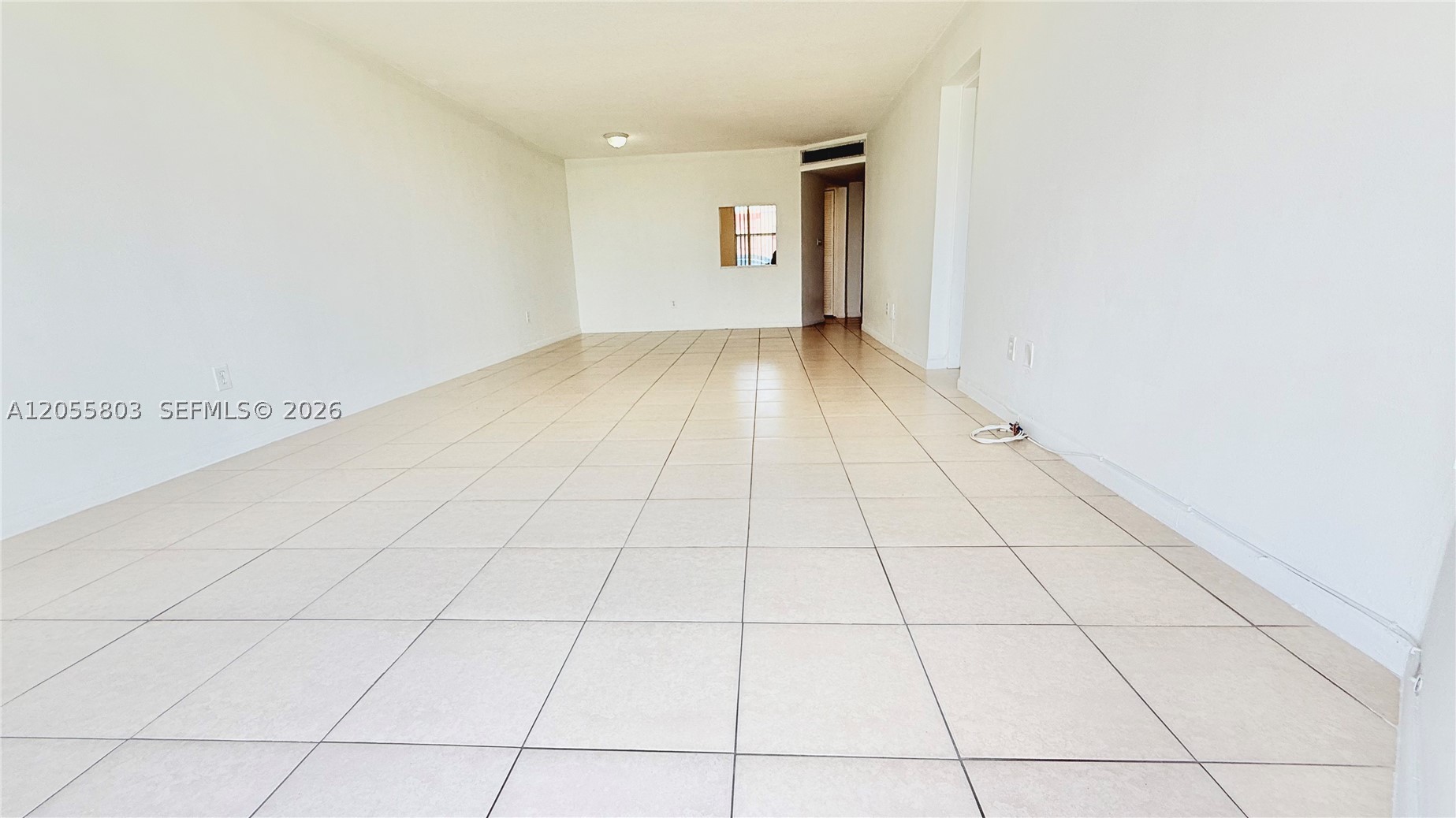 FIFTH FORUM CONDO - Residential Lease
