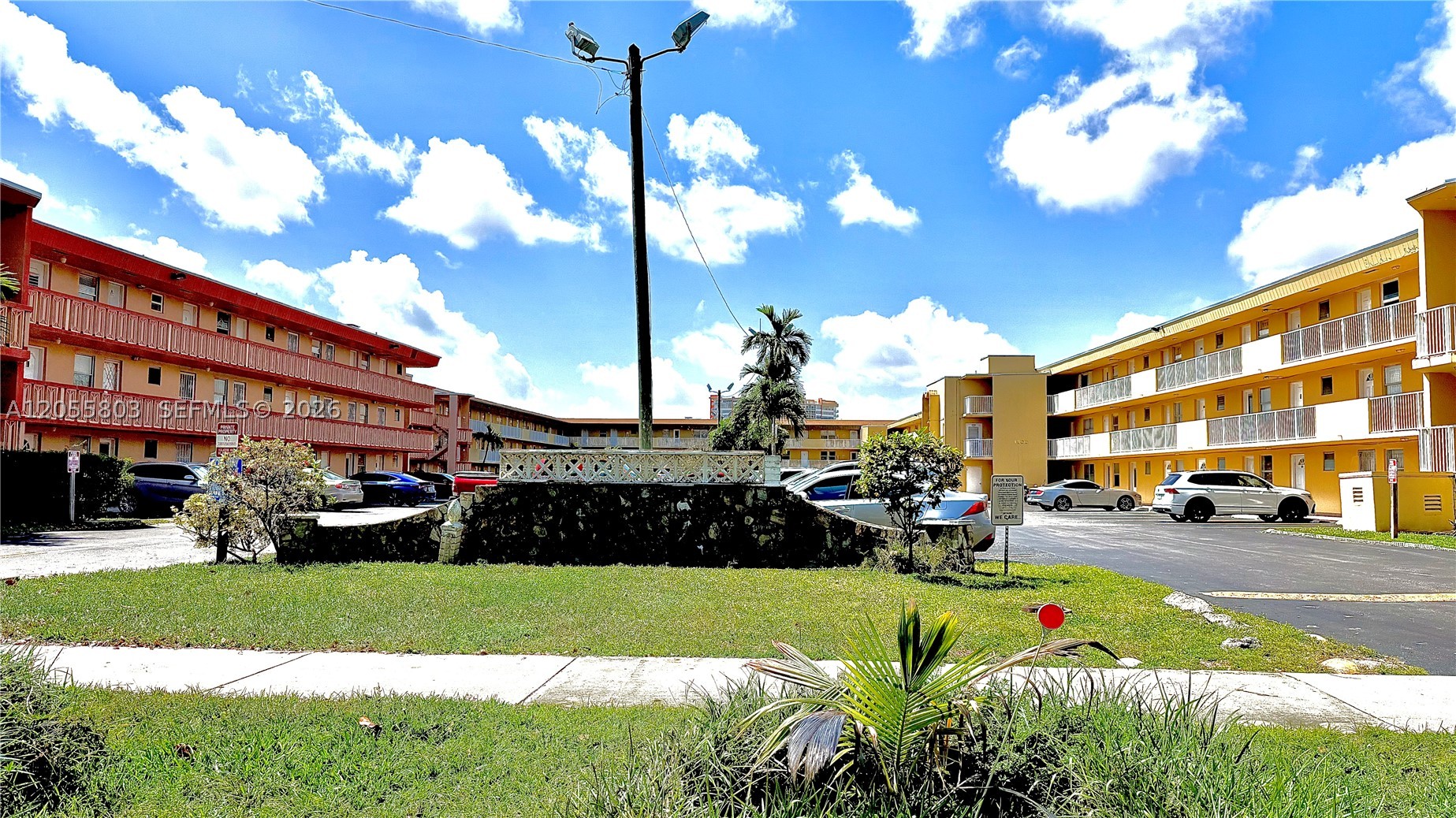 FIFTH FORUM CONDO - Residential Lease