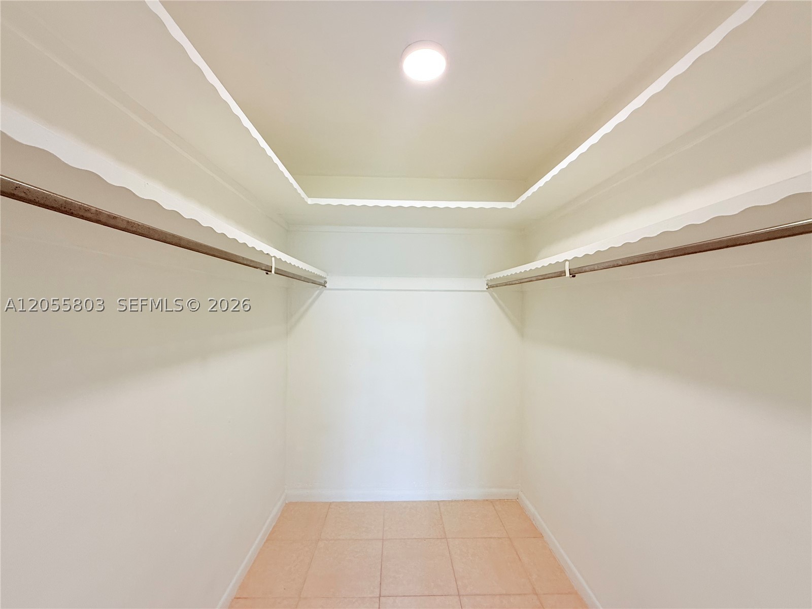 FIFTH FORUM CONDO - Residential Lease