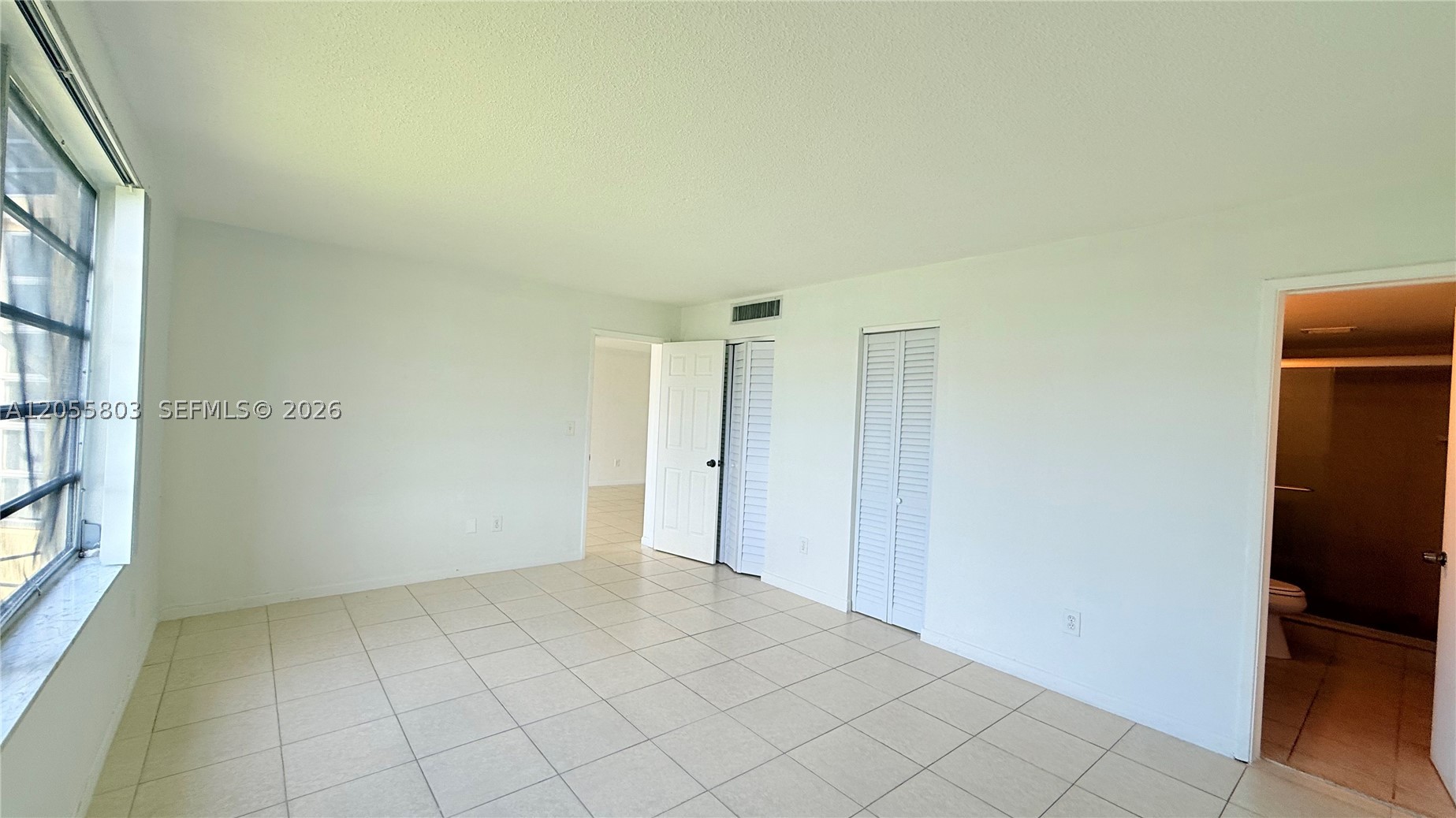 FIFTH FORUM CONDO - Residential Lease