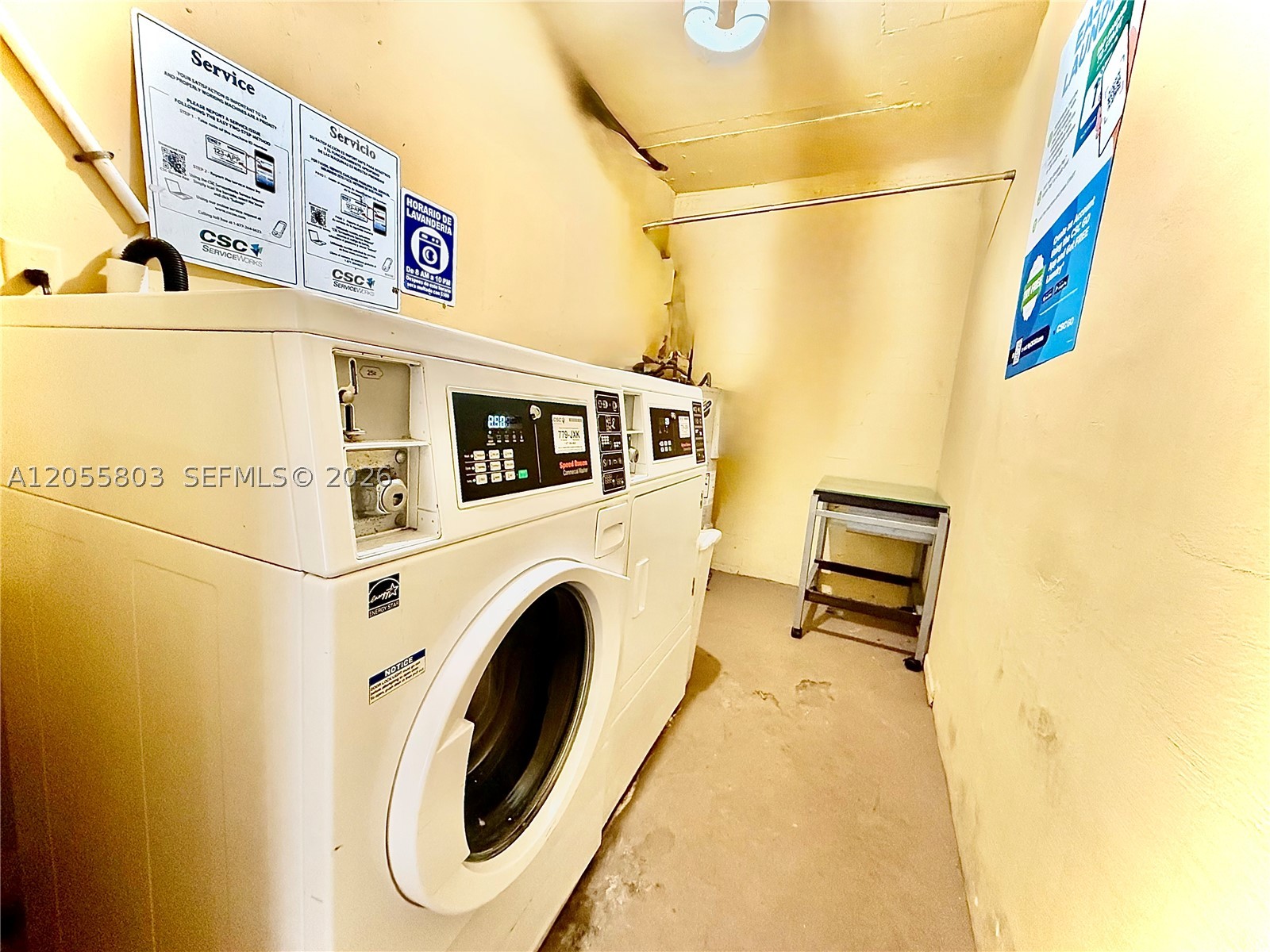 FIFTH FORUM CONDO - Residential Lease