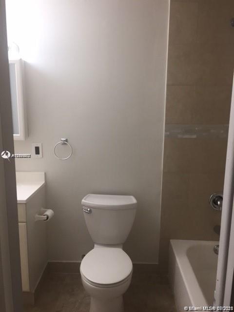 EL CID CONDO - Residential Lease