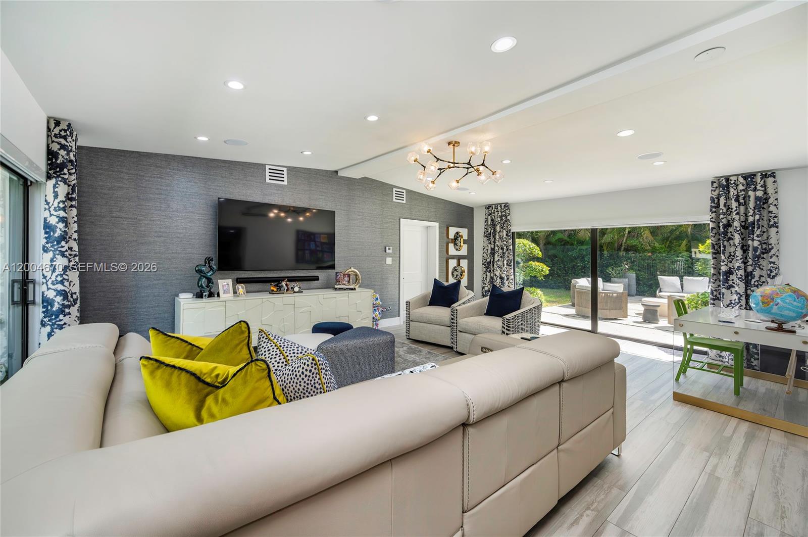 CORAL GABLES GRANADA SEC - Residential