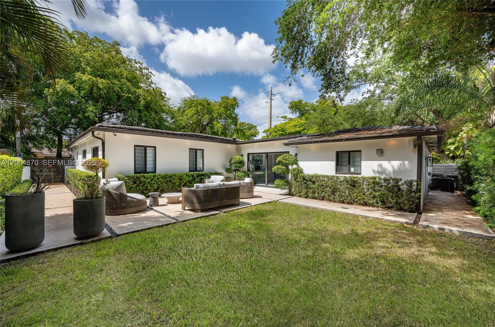 CORAL GABLES GRANADA SEC - Residential