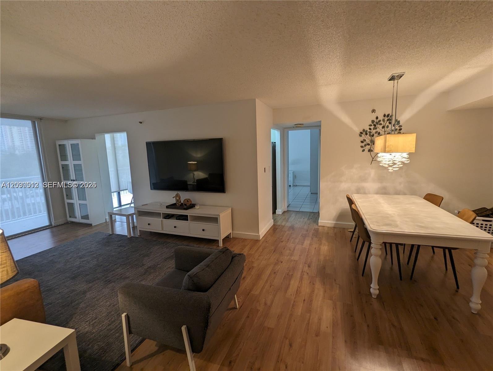 WINSTON TOWERS 600 CONDO - Residential Lease
