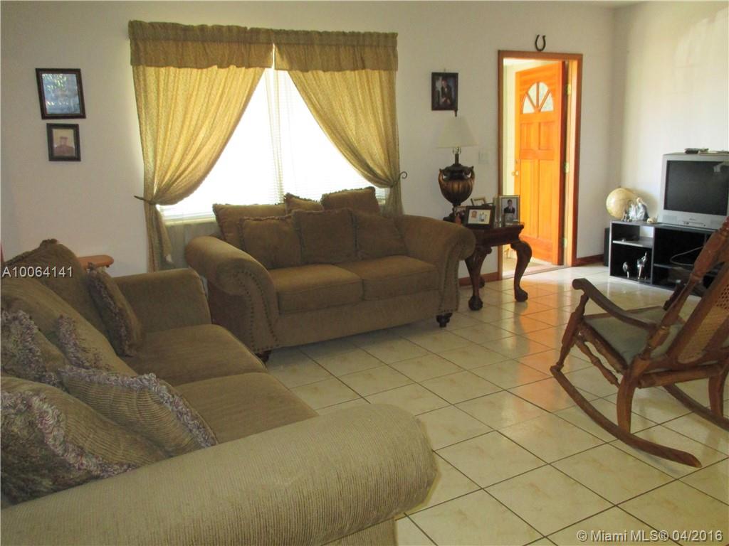 Laurel Manor - Residential