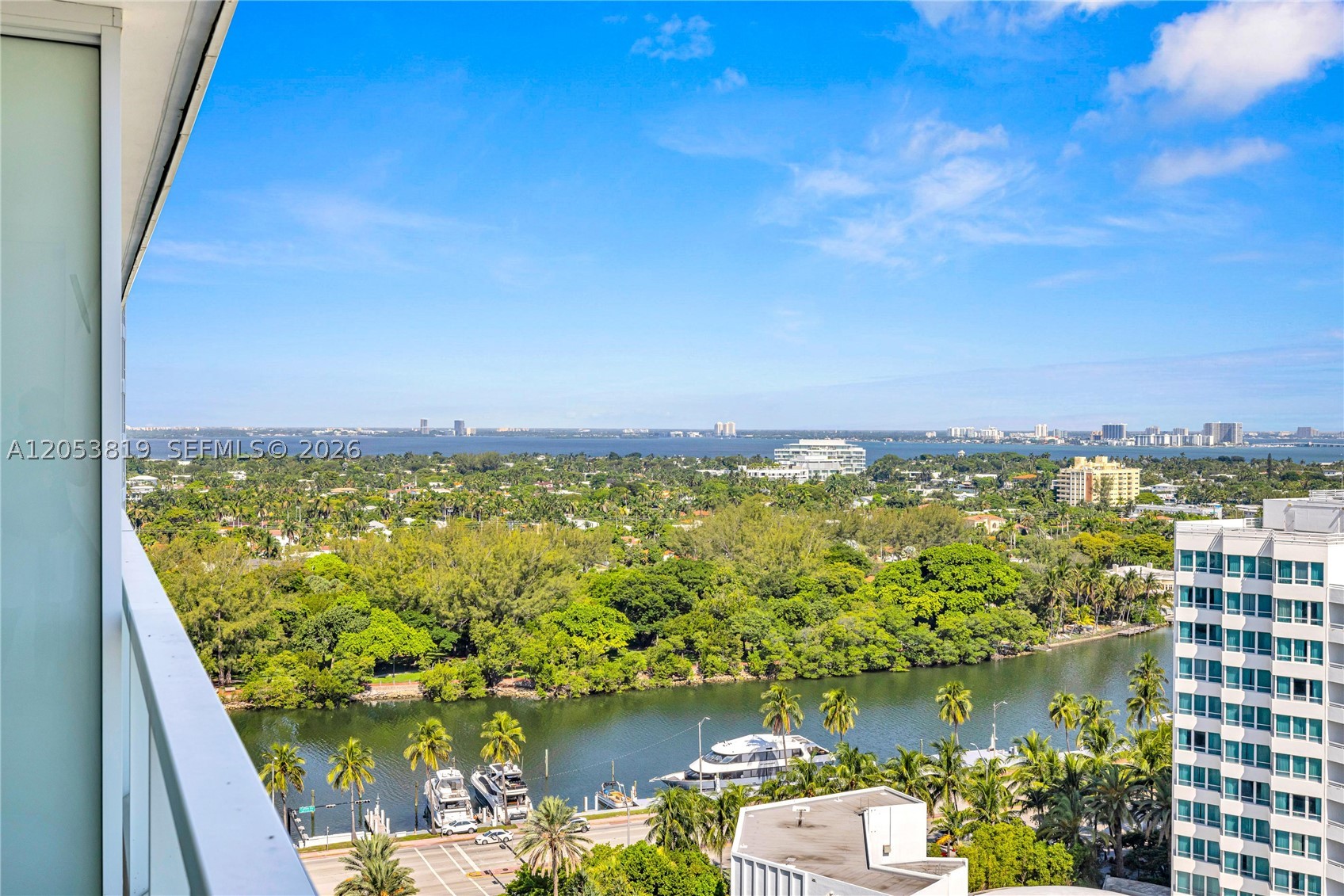 FONTAINEBLEAU III OCEAN C - Residential