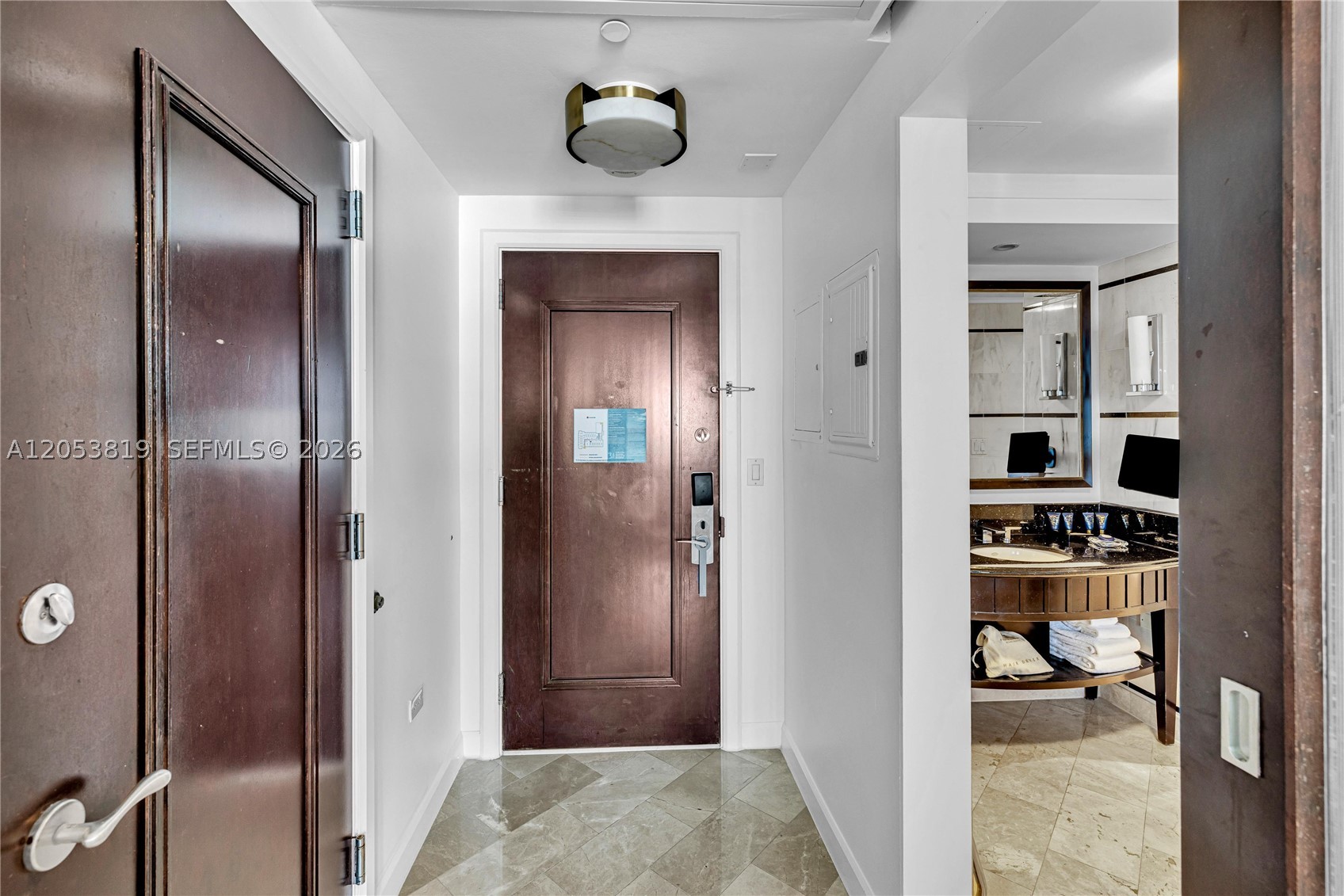 FONTAINEBLEAU III OCEAN C - Residential