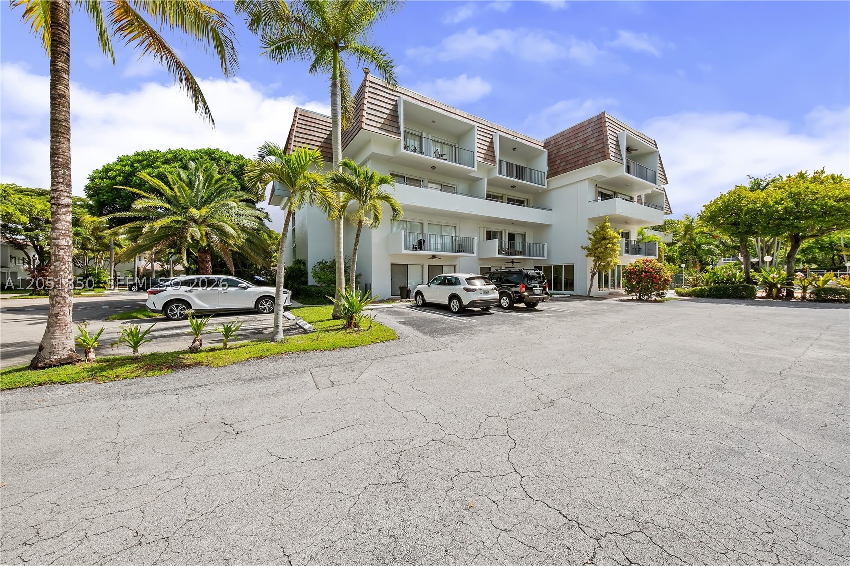 CAMINO CIRCLE CONDO - Residential