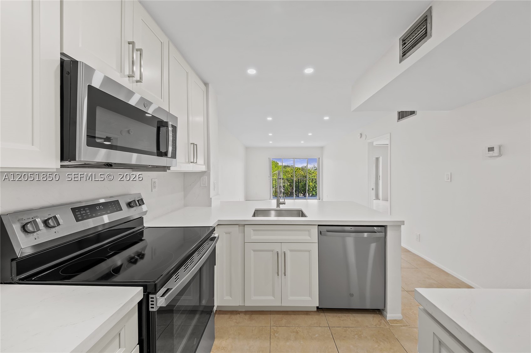 CAMINO CIRCLE CONDO - Residential