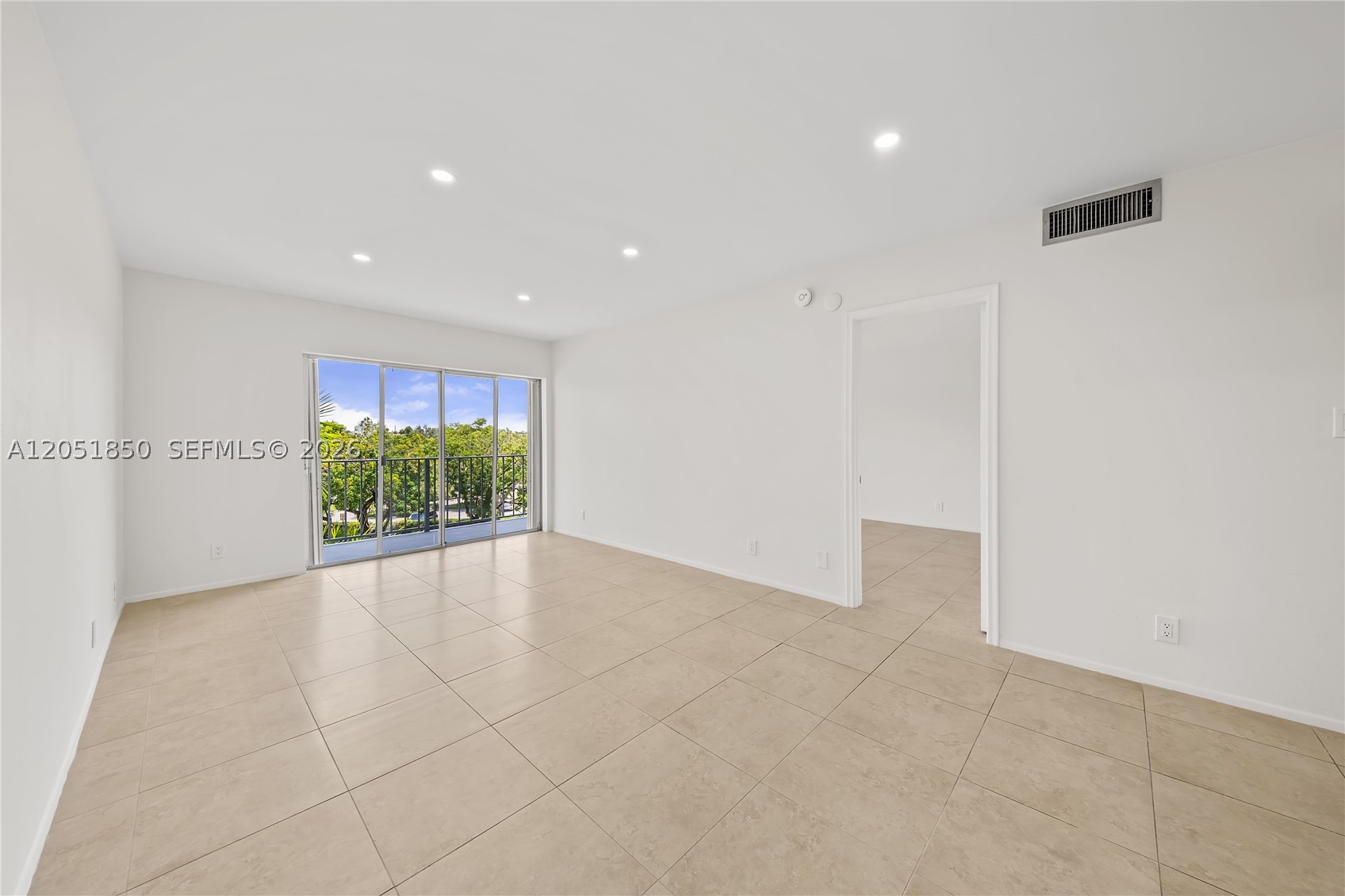 CAMINO CIRCLE CONDO - Residential