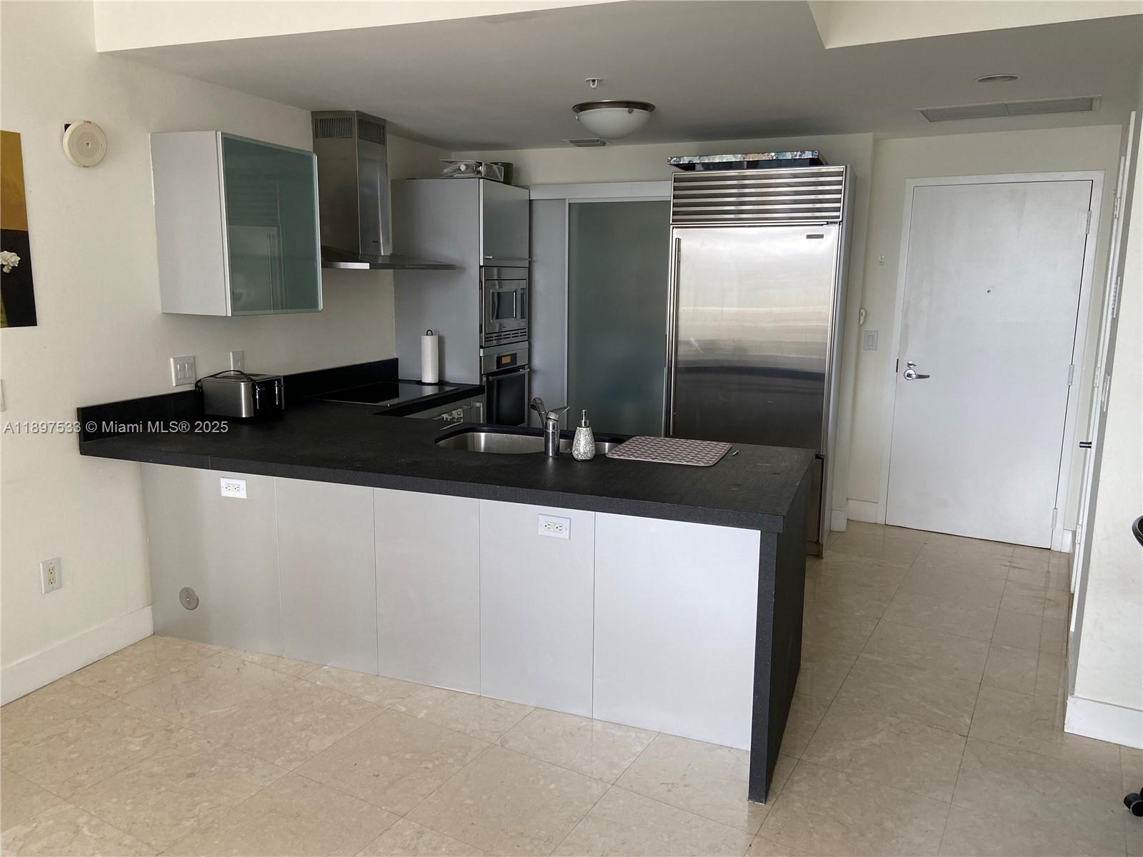 TRUMP ROYALE CONDO - Residential