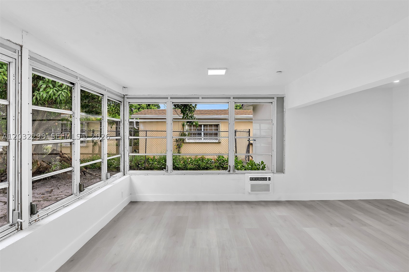 OAKLAND ESTATES 6TH SEC - Residential
