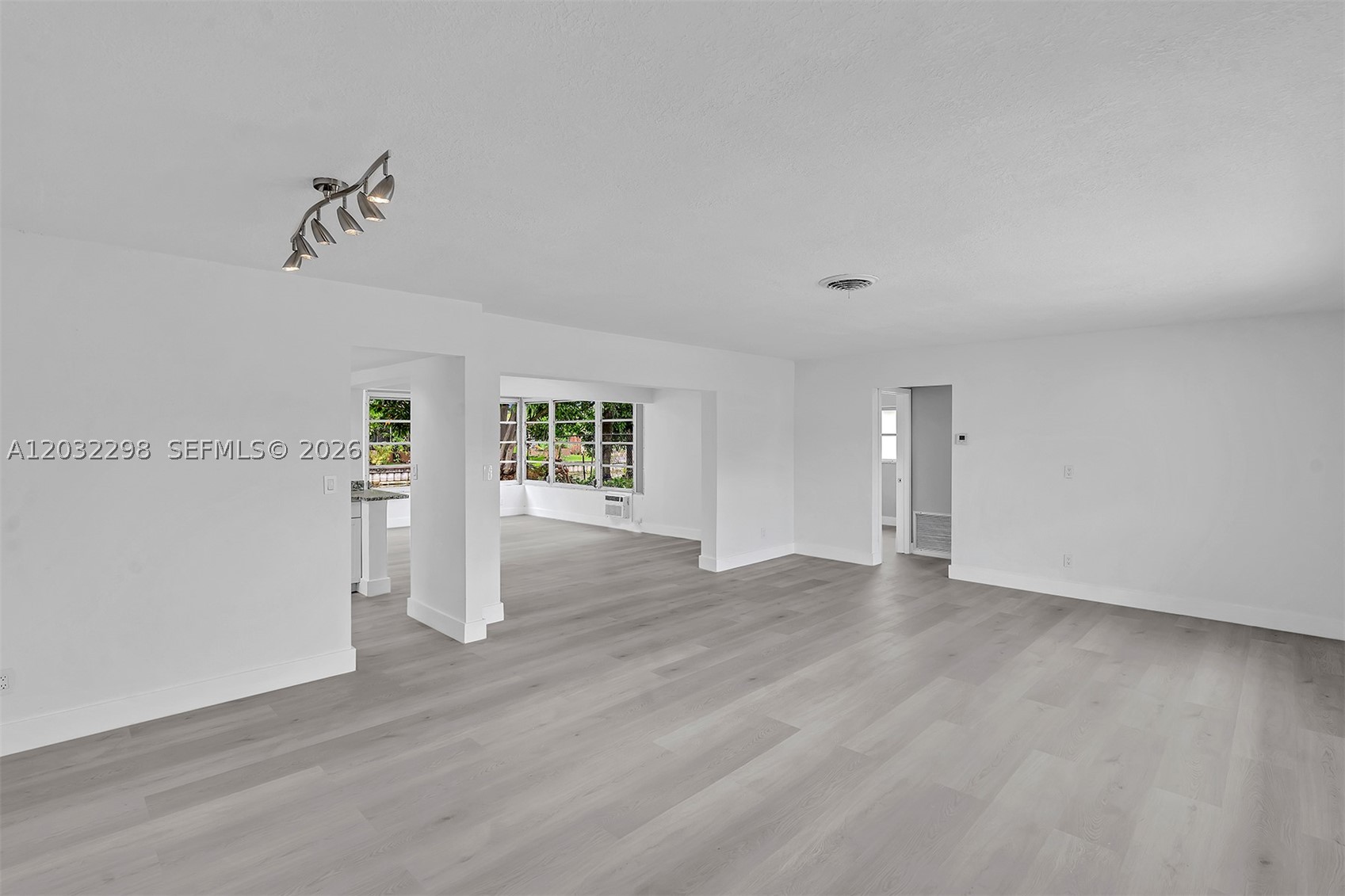 OAKLAND ESTATES 6TH SEC - Residential