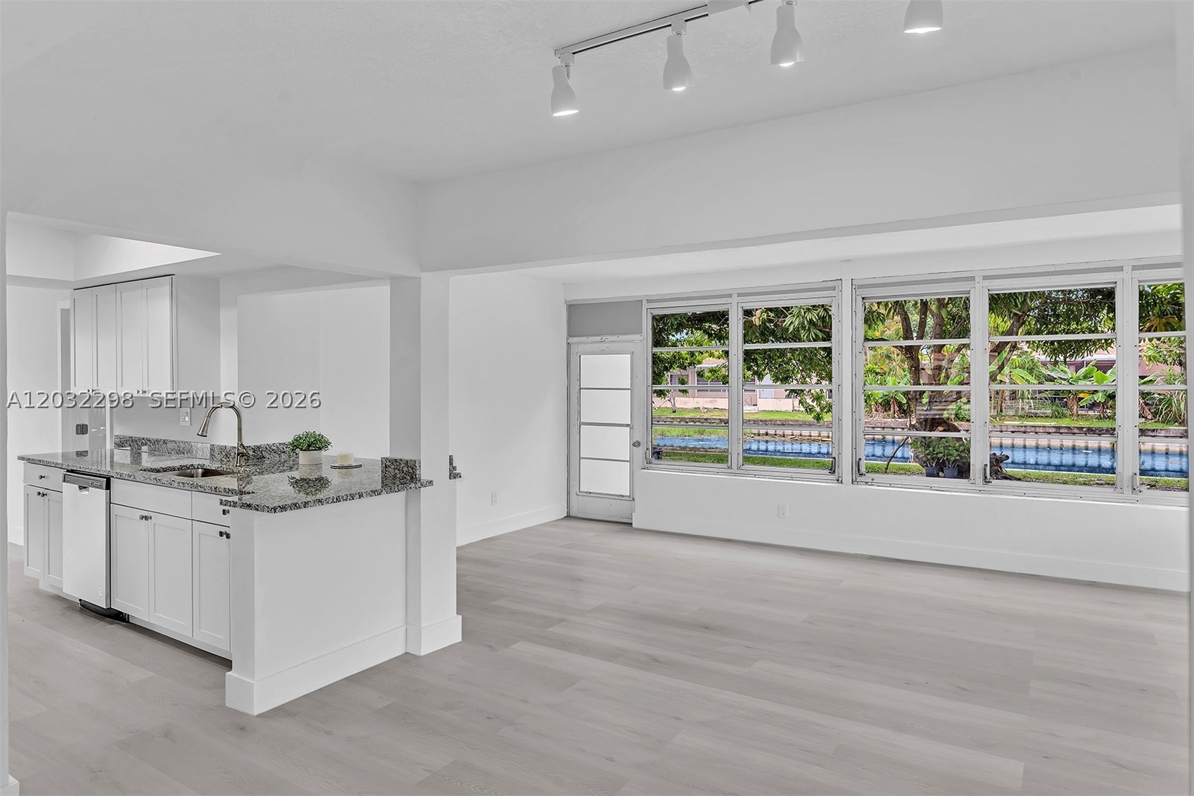 OAKLAND ESTATES 6TH SEC - Residential