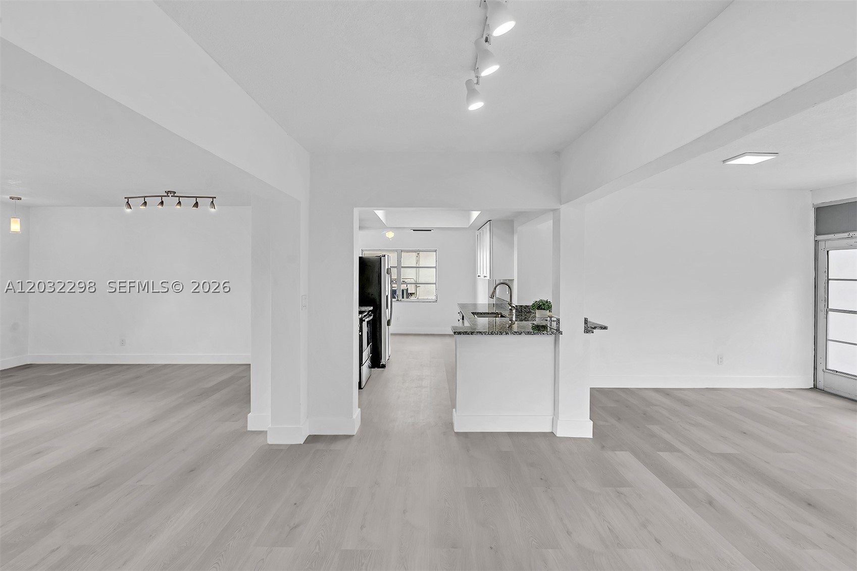 OAKLAND ESTATES 6TH SEC - Residential