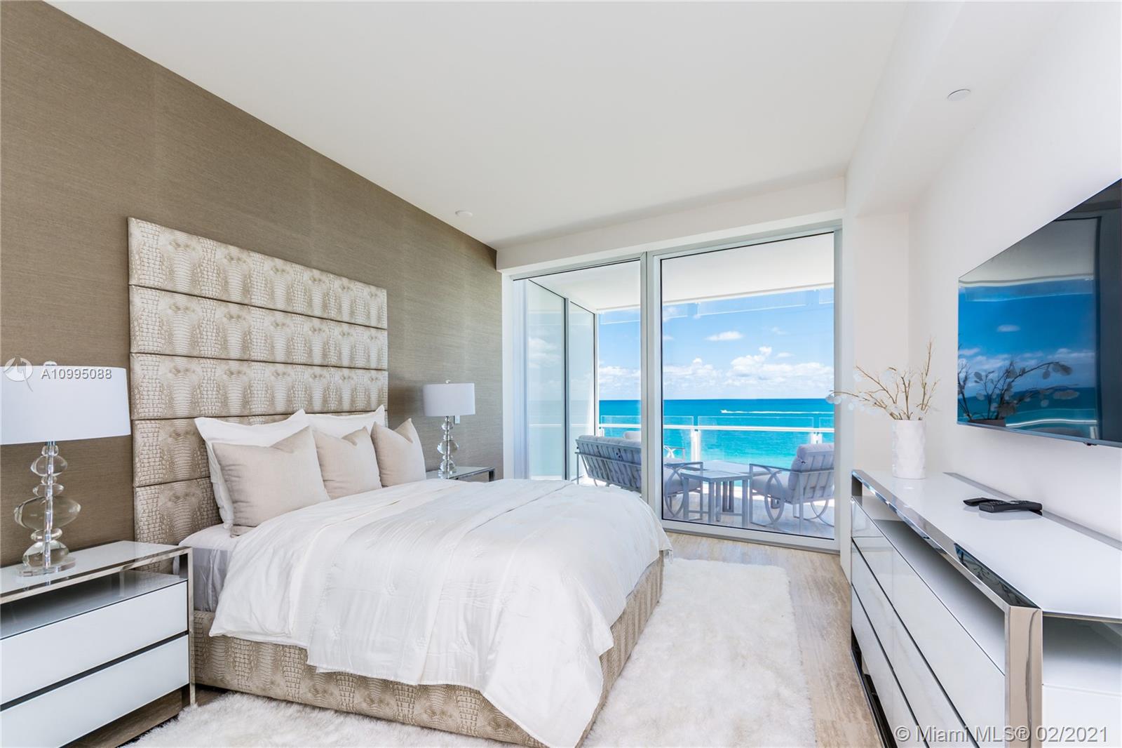 SURF CLUB CONDO - Residential