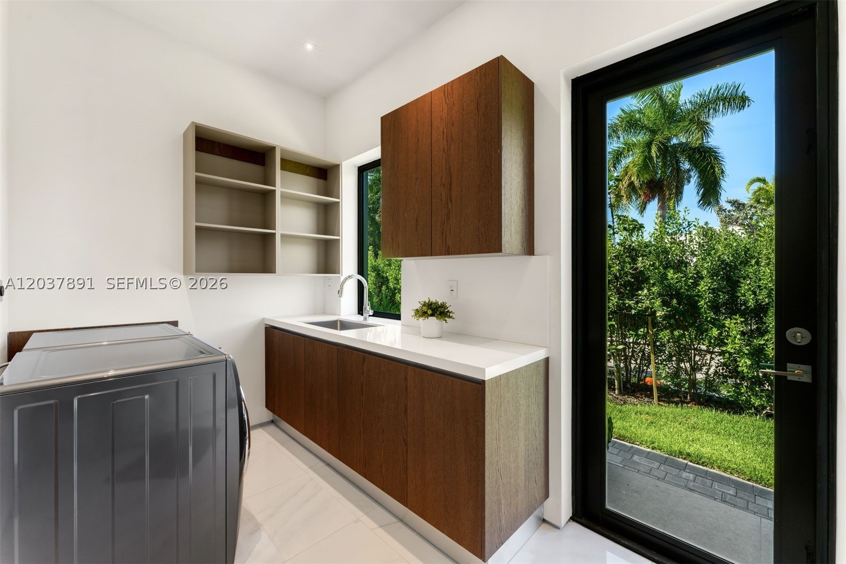 NAUTILUS EXTENSION 2ND - Residential