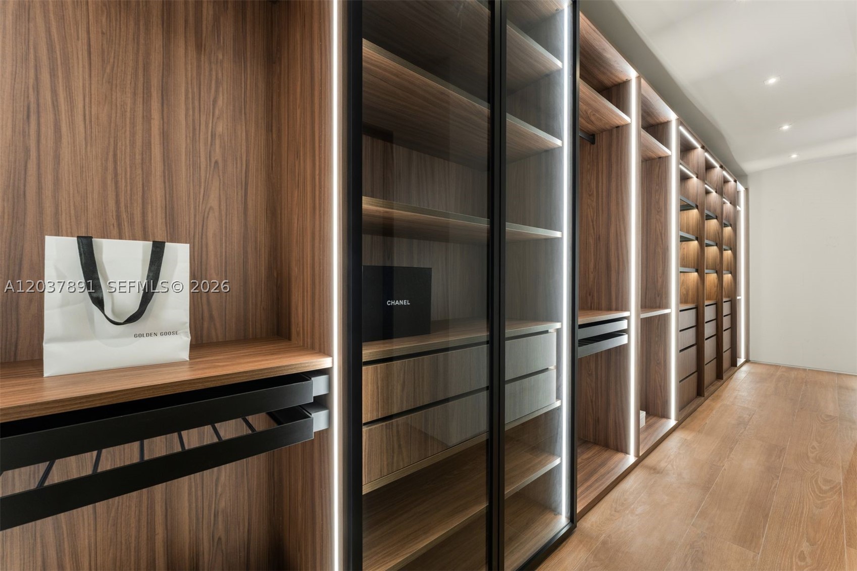 NAUTILUS EXTENSION 2ND - Residential