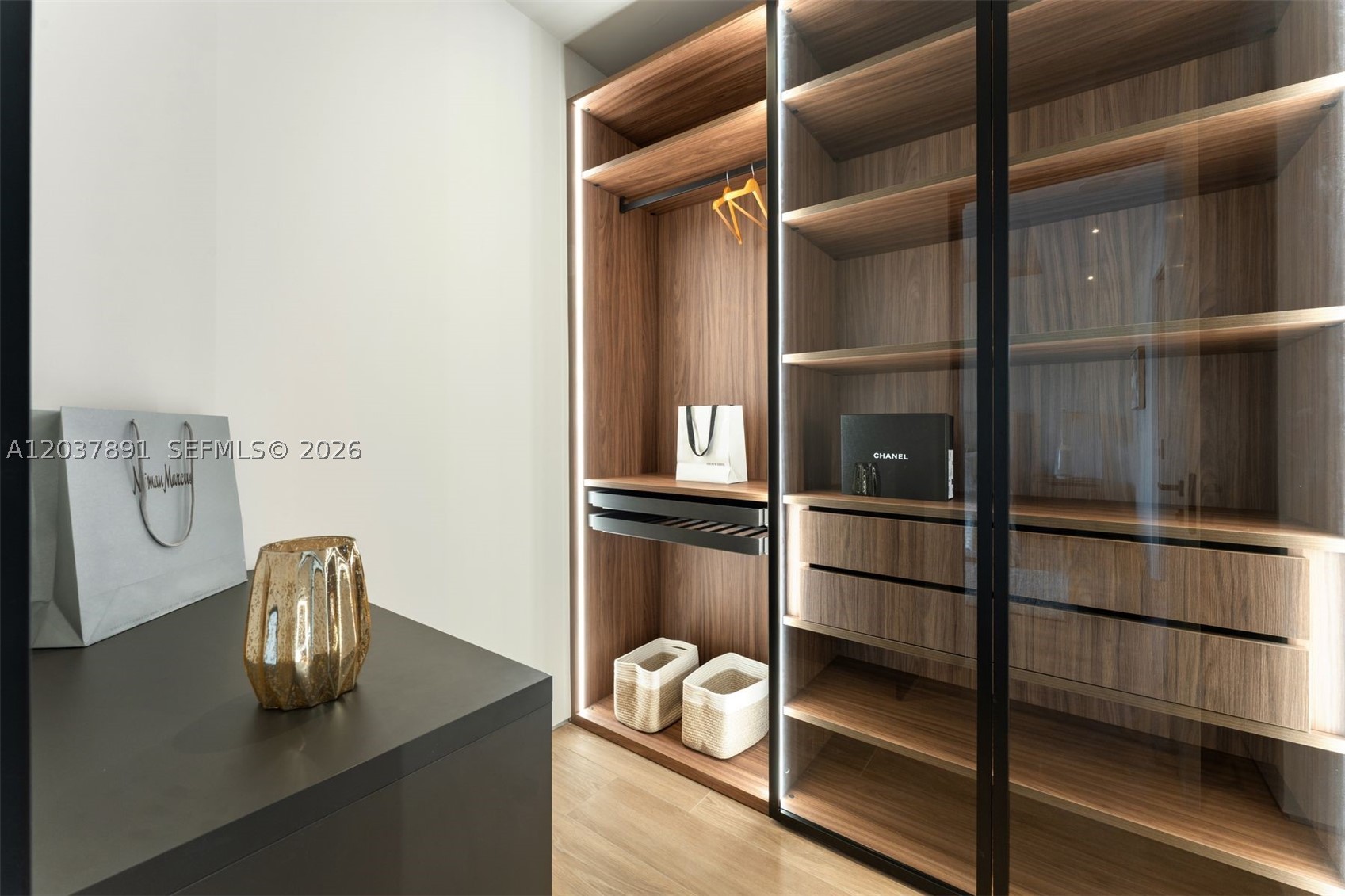 NAUTILUS EXTENSION 2ND - Residential