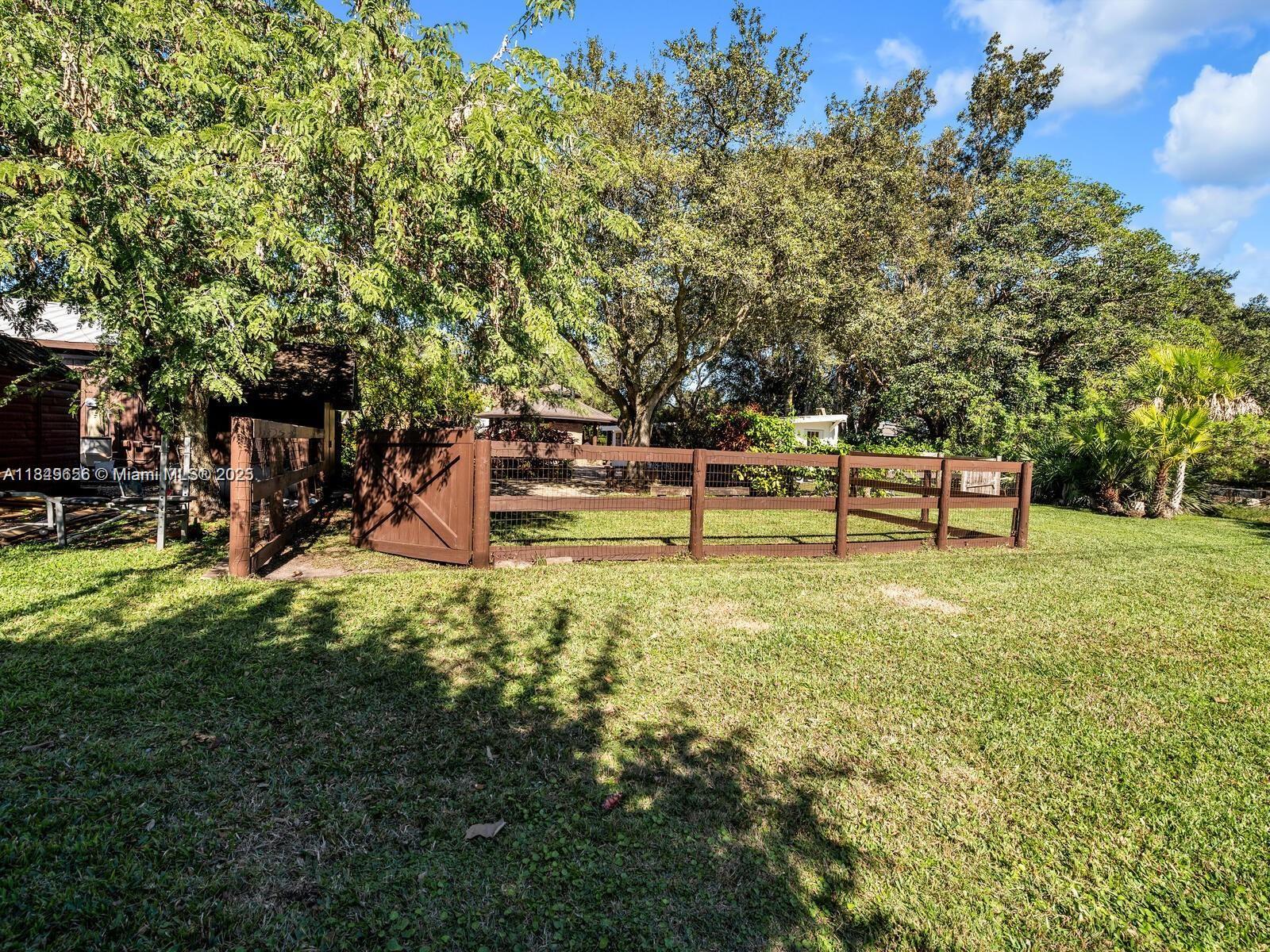 EVERGLADES SUGAR & LAND C - Residential