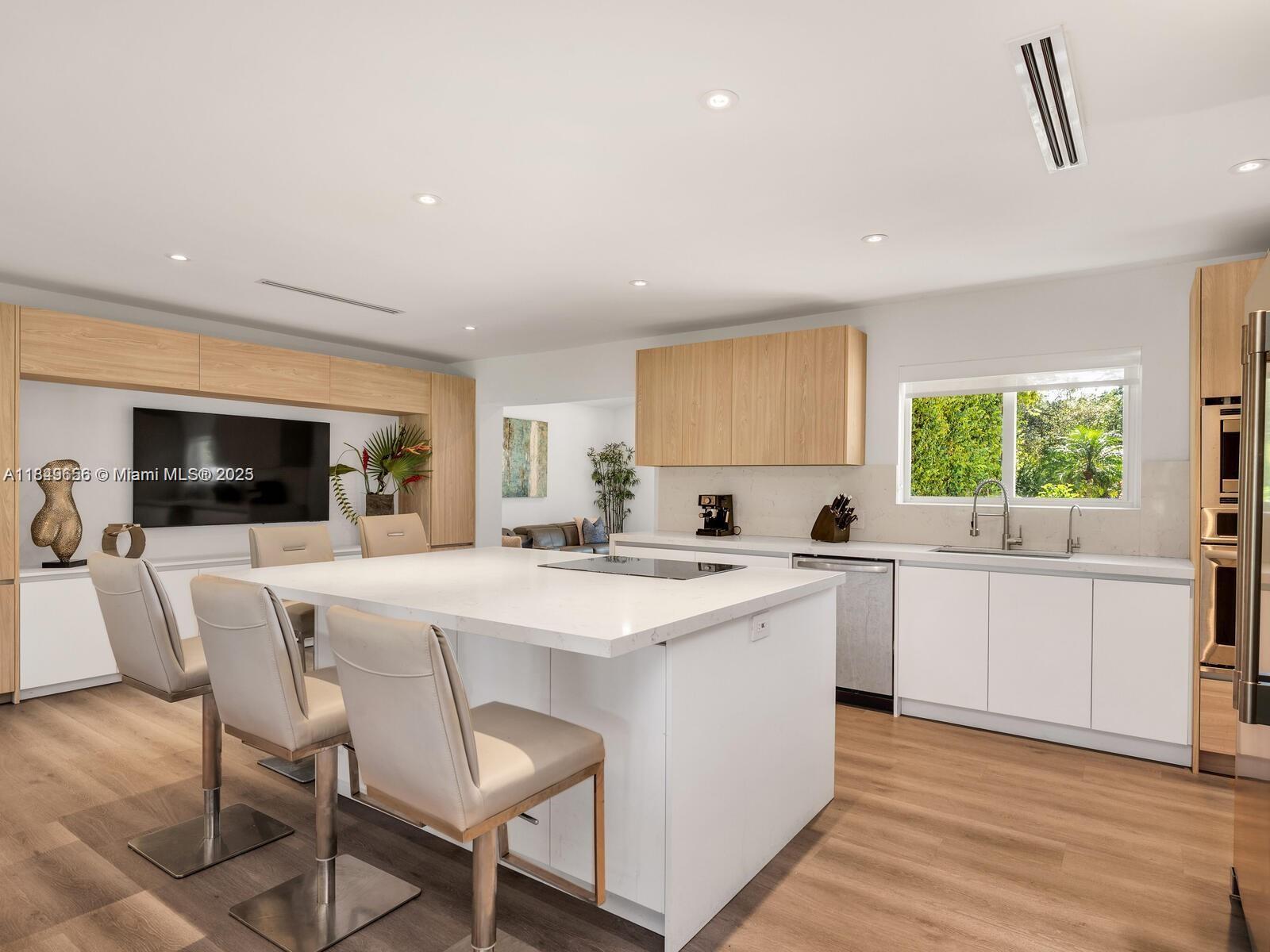 EVERGLADES SUGAR & LAND C - Residential