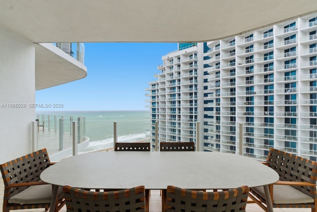 Four Seasons - Residential