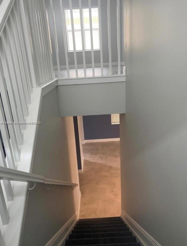 CRYSTAL LAKE 1ST SEC - Residential Lease