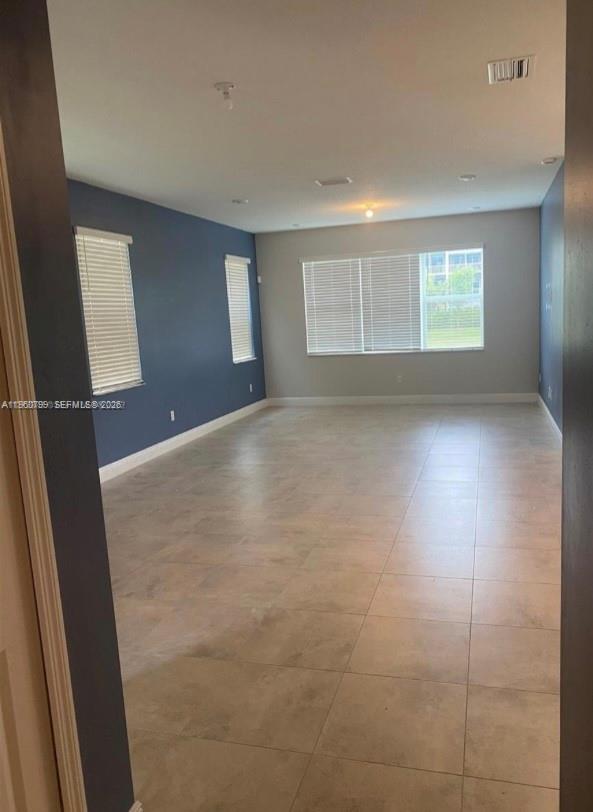 CRYSTAL LAKE 1ST SEC - Residential Lease